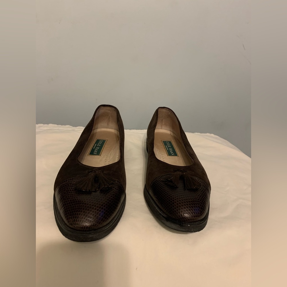 Cole Haan chocolate brown suede& leather flats with tassels Size 8 1/2”